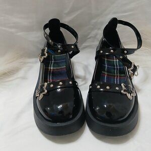 Black Mary Jane Platform Shoes with Star Chrome Design – Women’s Size 8